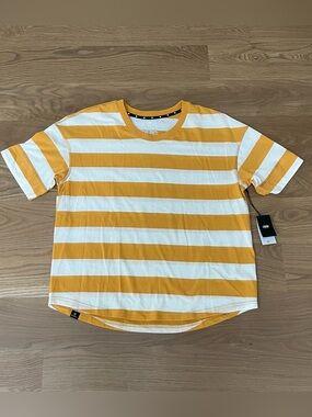 Ciele Athletics striped running t-shirt NWT. Size Large